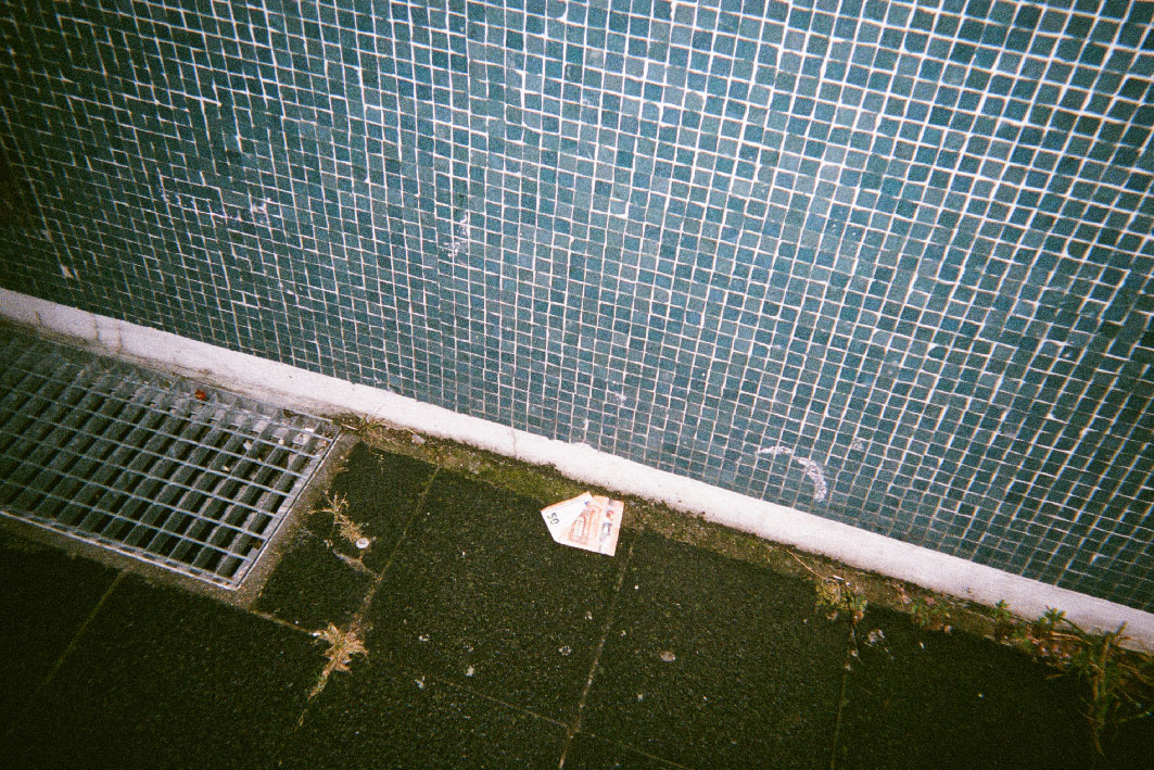 Claude Closky, ‘Common Ground,’ 2022, Brussels: More Publishers. 26 photographs, 10 x 15 cm.